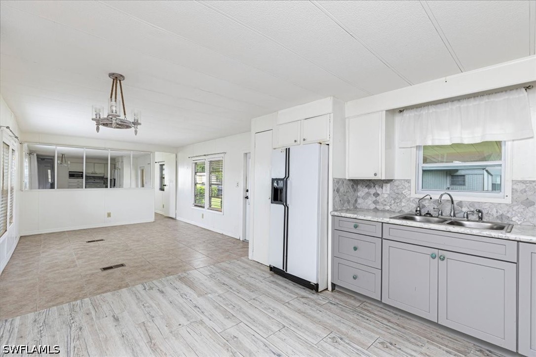 2 Bed ManufacturedHome for Sale in Naples, photo 8
