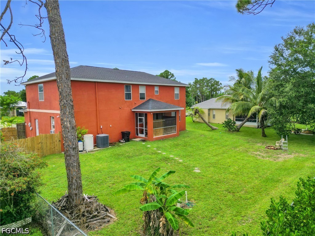 4 Bed SingleFamilyResidence for Sale in Lehigh Acres, photo 8