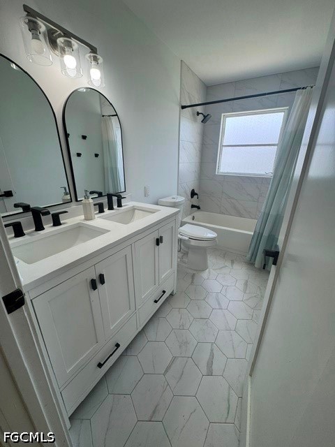 3 Bed Pool Home for Sale in Cape Coral, photo 8