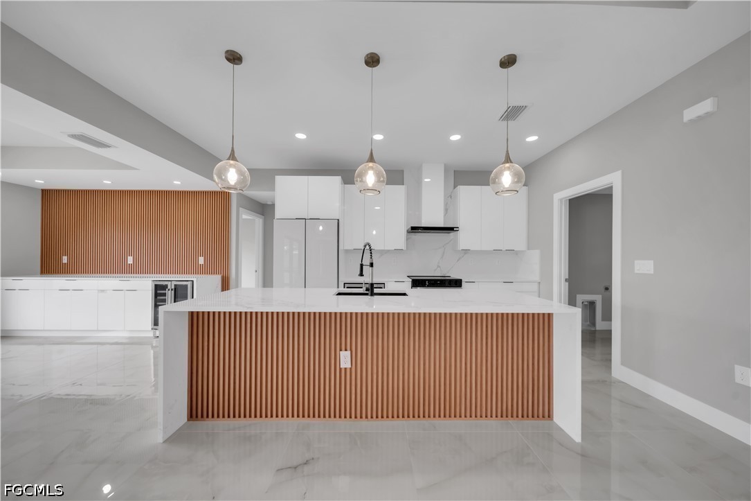 3 Bed SingleFamilyResidence for Sale in Lehigh Acres, photo 8