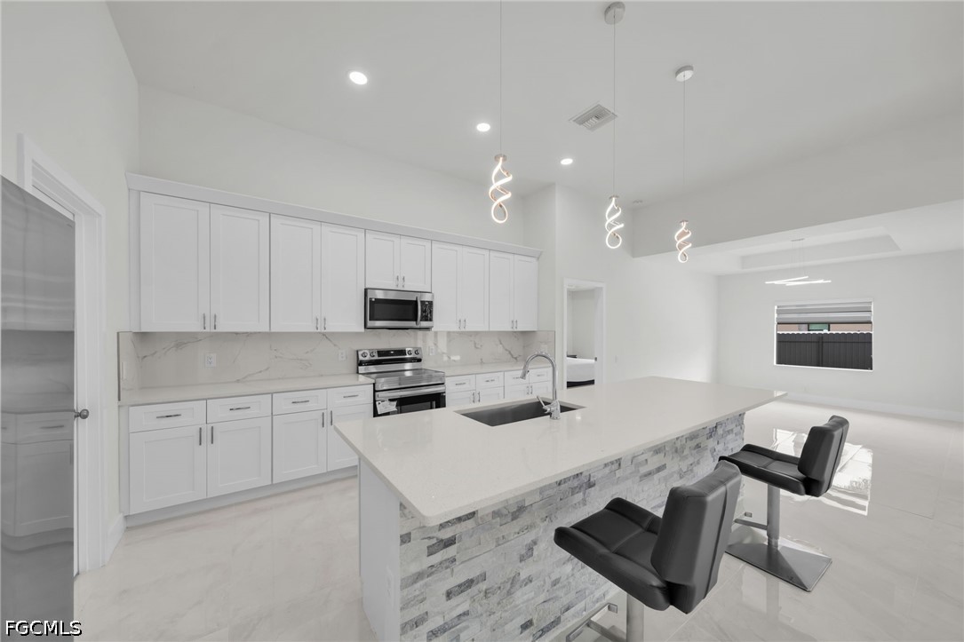 4 Bed Pool Home for Sale in Cape Coral, photo 8