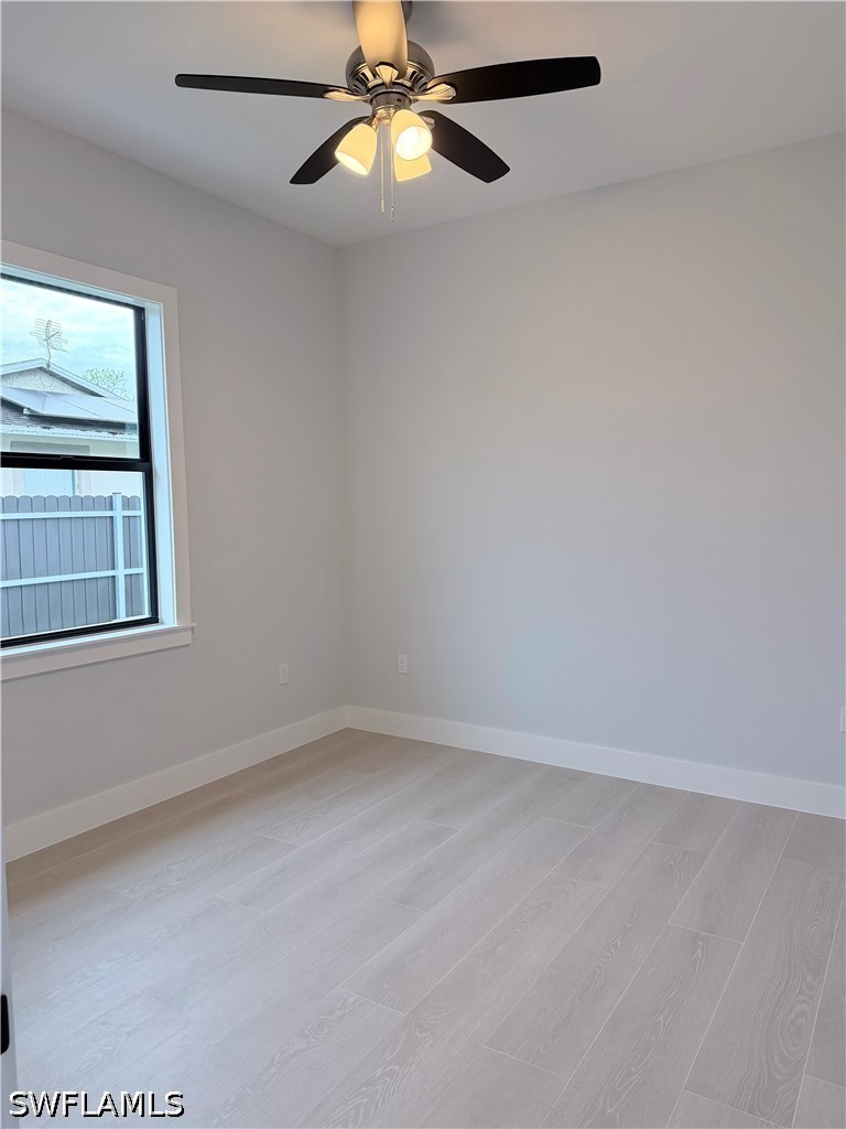3 Bed SingleFamilyResidence for Sale in Naples, photo 8