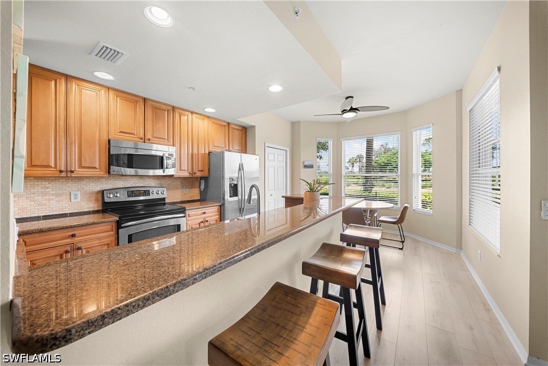 2 Bed Condominium for Sale in Heritage Bay, photo 8