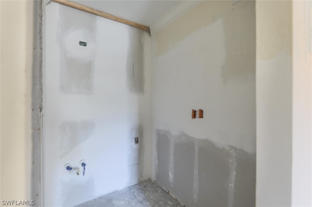 1 Bed Pool Home for Sale in Bayside Villas, photo 9