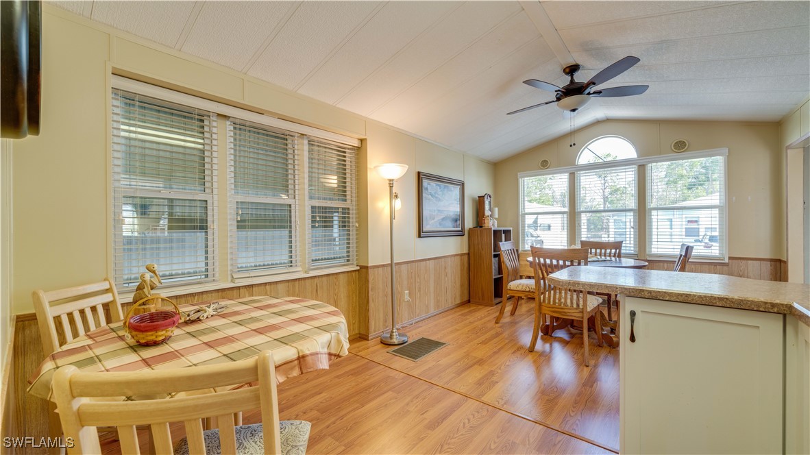 1 Bed Waterfront Home for Sale in North Fort Myers, photo 9