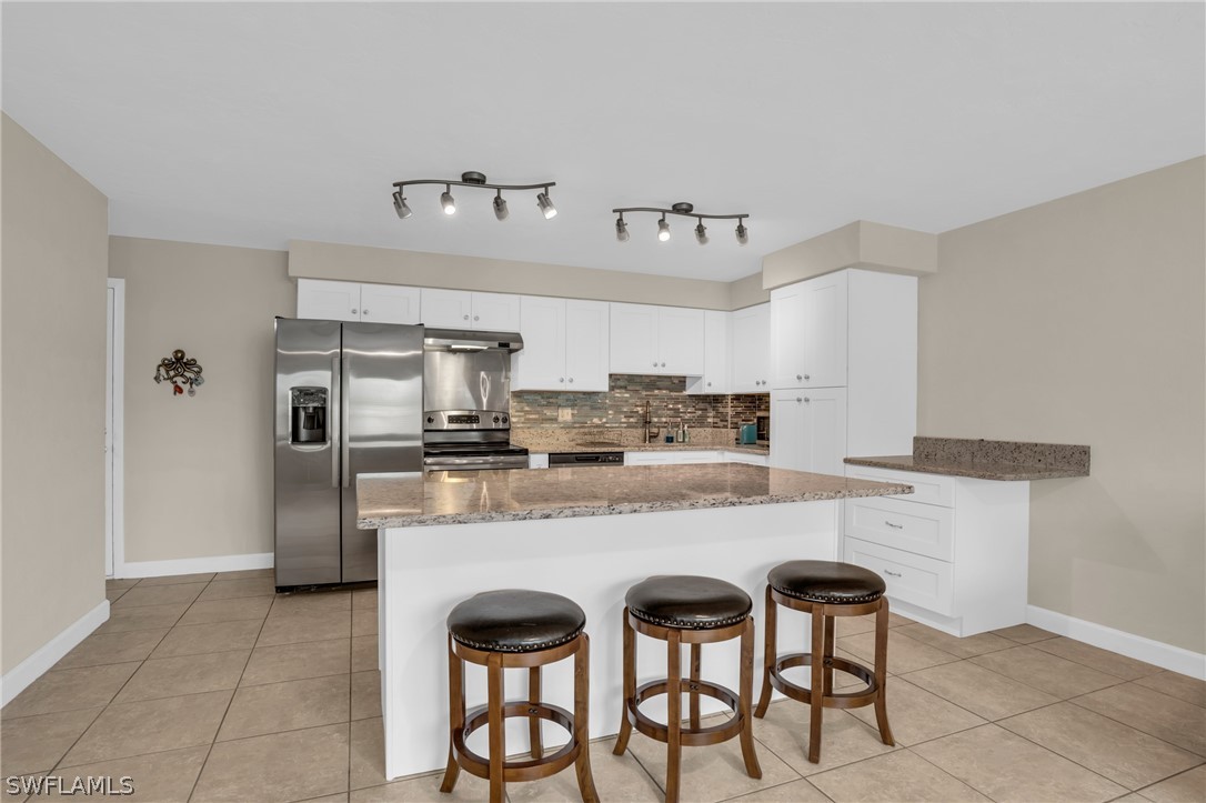 2 Bed Waterfront Home for Sale in Cape Coral, photo 9