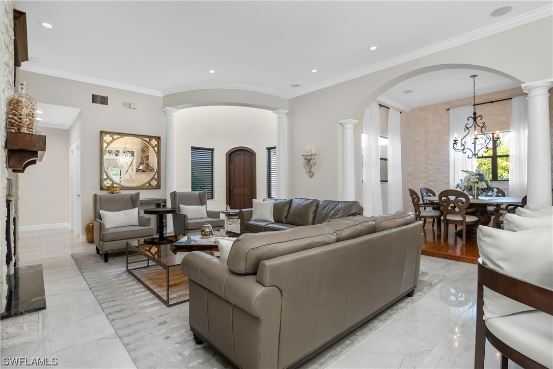 3 Bed Pool Home for Sale in Ridge Lake, photo 9