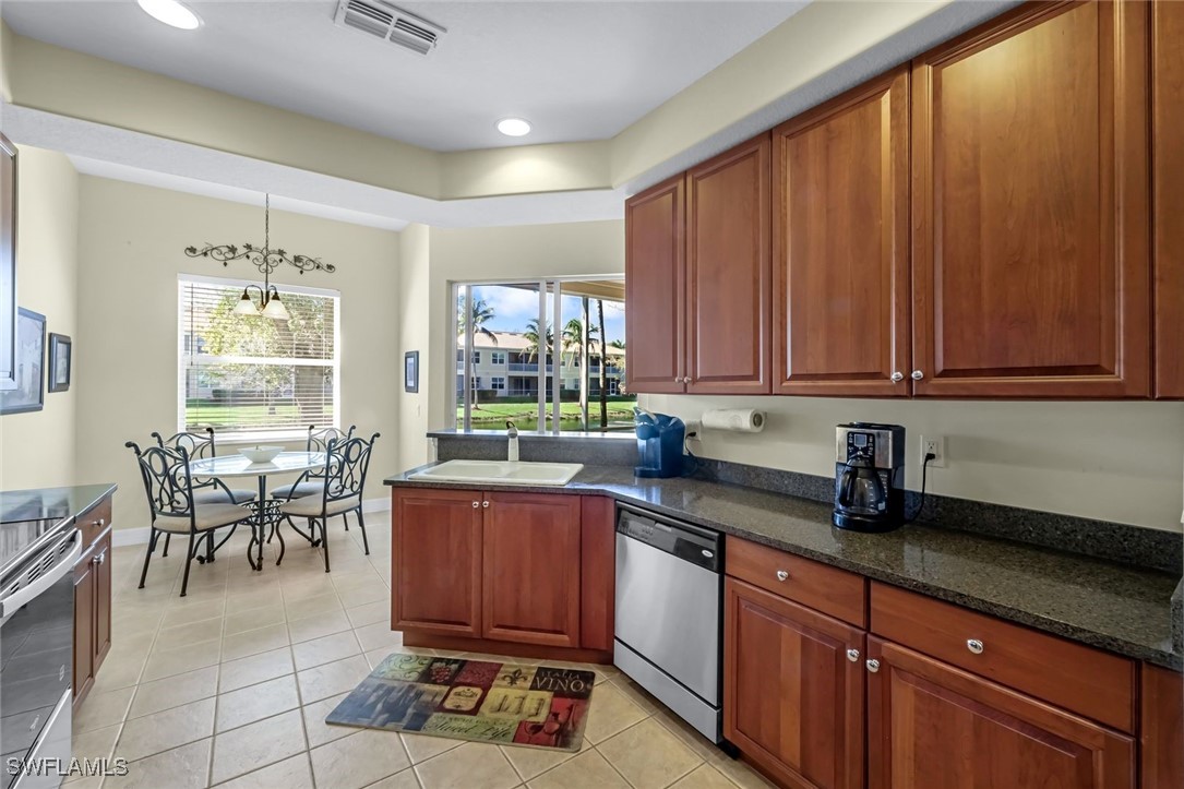 3 Bed Waterfront Home for Sale in Fort Myers, photo 9