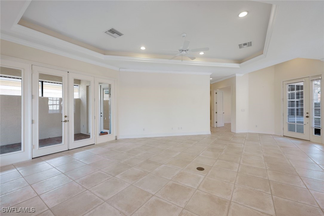 3 Bed Waterfront Home for Sale in Naples, photo 9
