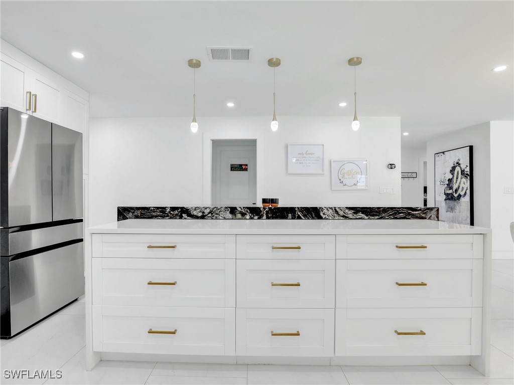 3 Bed Pool Home for Sale in Willoughby Acres, photo 9