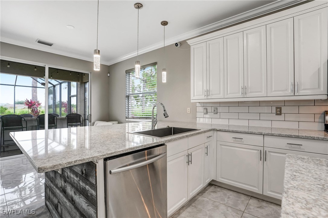 4 Bed Pool Home for Sale in Westminster, photo 9