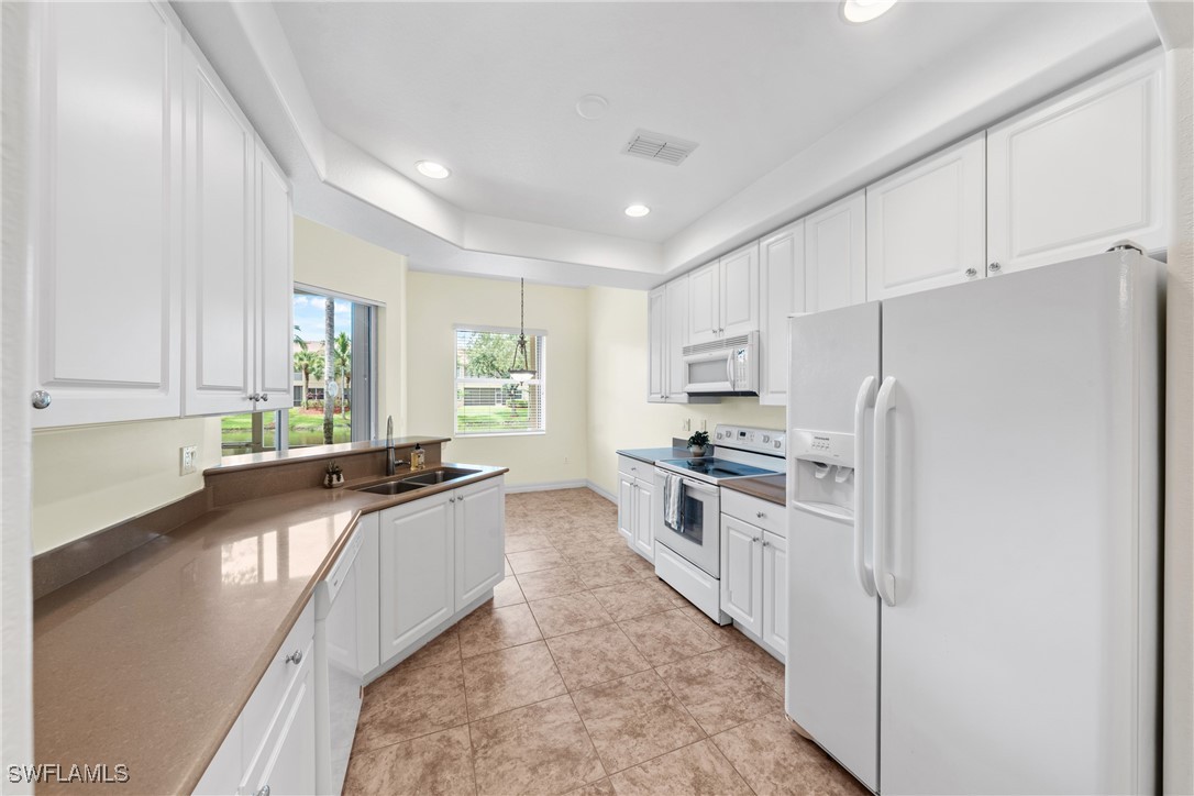 3 Bed Waterfront Home for Sale in Fort Myers, photo 9