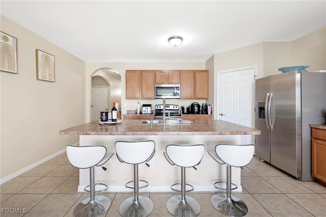 4 Bed SingleFamilyResidence for Sale in Cape Coral, photo 9