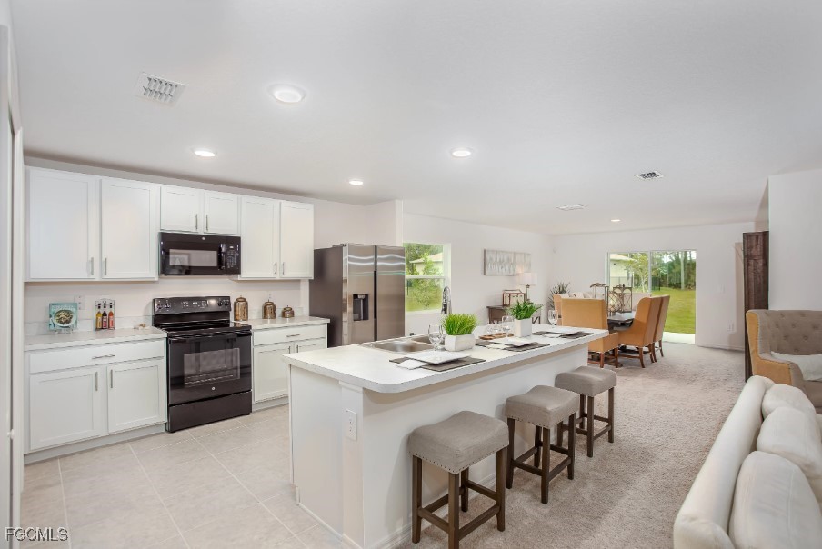 4 Bed SingleFamilyResidence for Sale in Cape Coral, photo 9