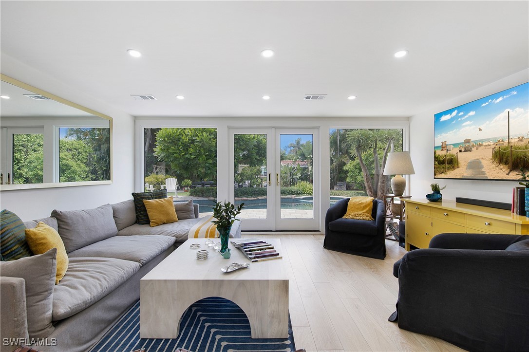 3 Bed Pool Home for Sale in Golden Shores, photo 9
