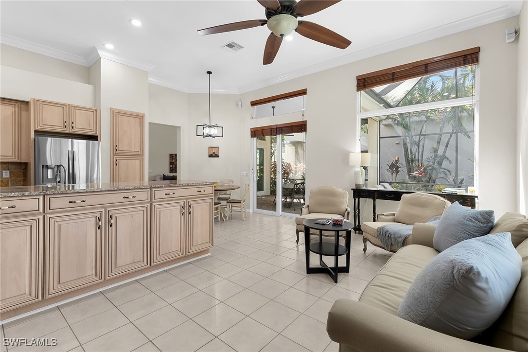4 Bed Pool Home for Sale in Pepper Tree, photo 9
