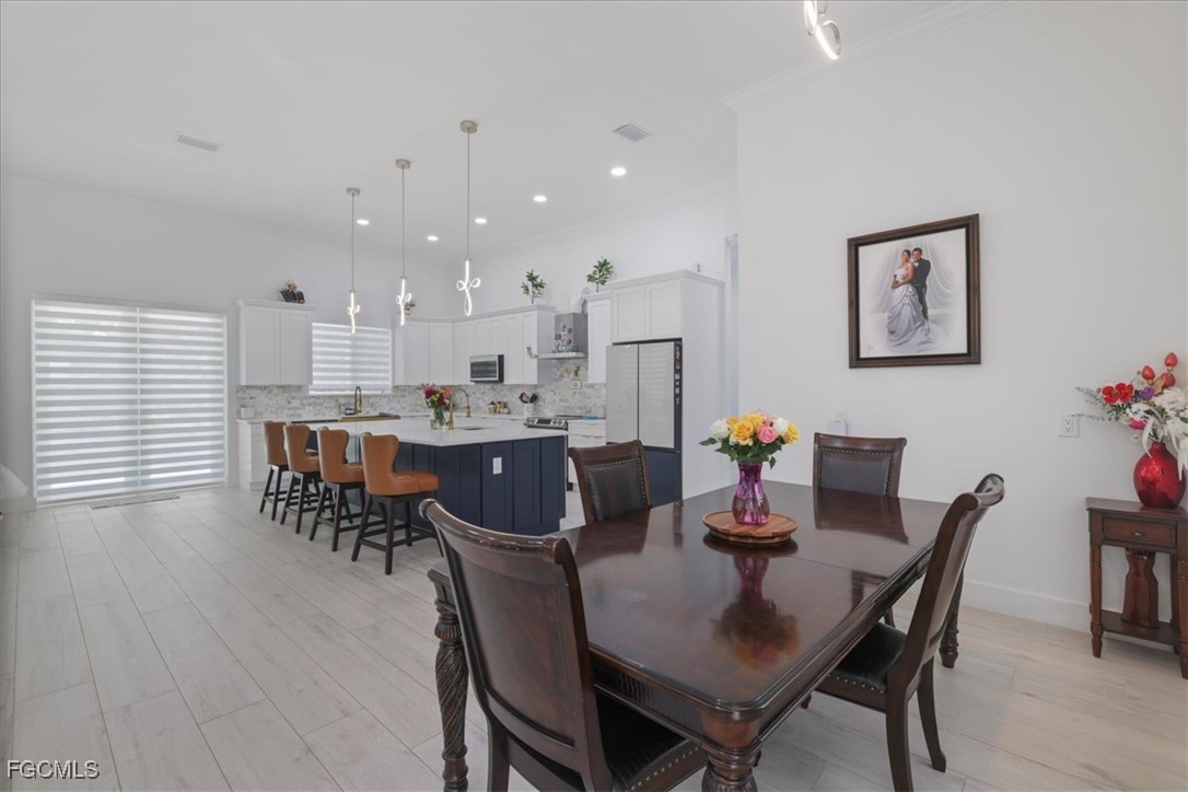 4 Bed SingleFamilyResidence for Sale in Lehigh Acres, photo 9