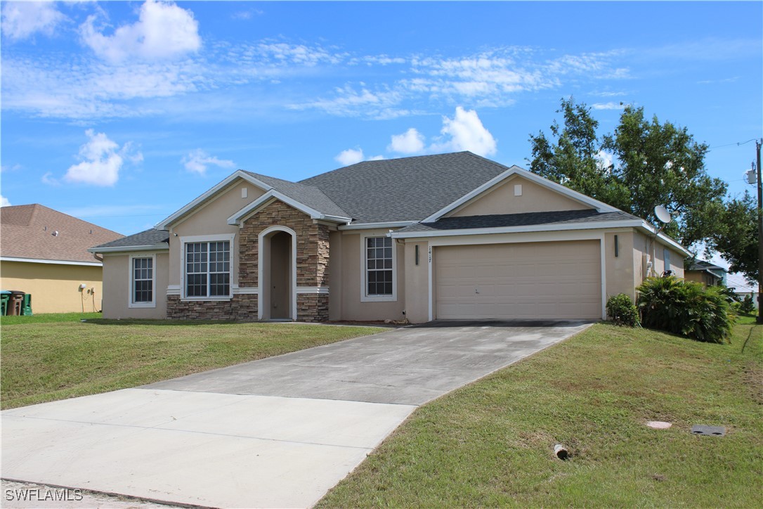 3 Bed SingleFamilyResidence for Sale in Cape Coral, photo 9