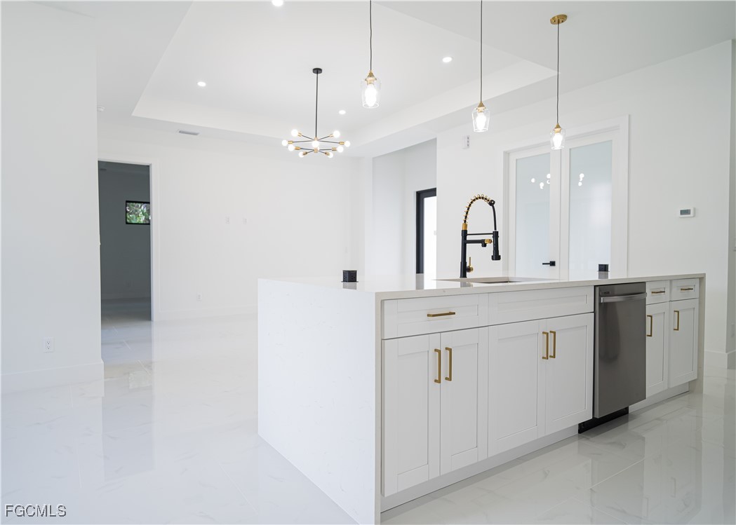 3 Bed SingleFamilyResidence for Sale in Lehigh Acres, photo 9