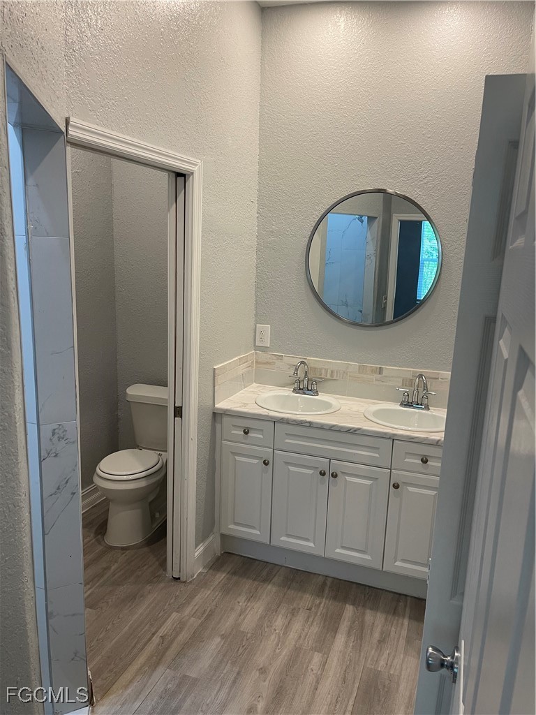 4 Bed SingleFamilyResidence for Sale in Lincoln Park, photo 9