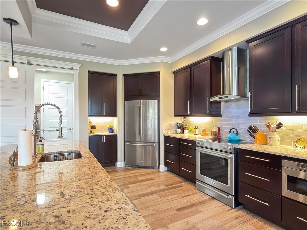 3 Bed Pool Home for Sale in Broadmoor, photo 9