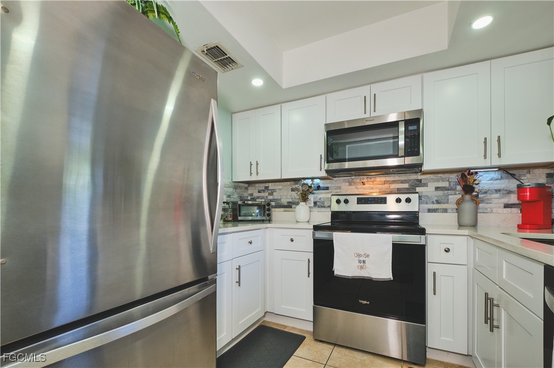 2 Bed Condominium for Sale in North Fort Myers, photo 9
