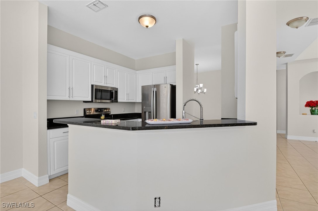 4 Bed Pool Home for Sale in Wilshire Lakes, photo 9