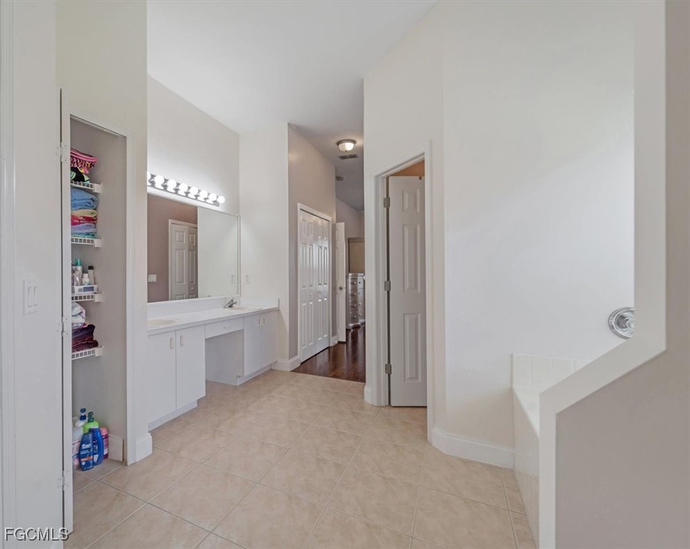 3 Bed Pool Home for Sale in Lehigh Acres, photo 9