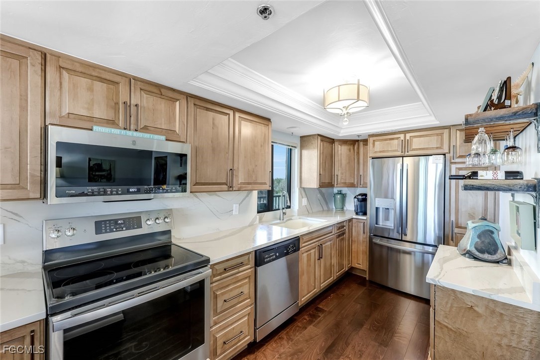 2 Bed Waterfront Home for Sale in Bay Harbor Club Condo, photo 9