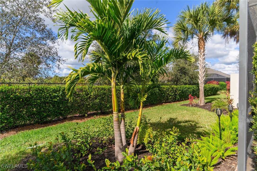 2 Bed Attached for Sale in Naples, photo 9