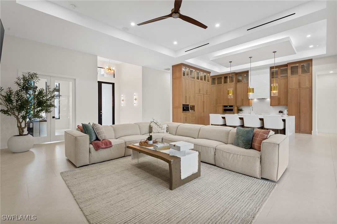 4 Bed SingleFamilyResidence for Sale in Naples, photo 9
