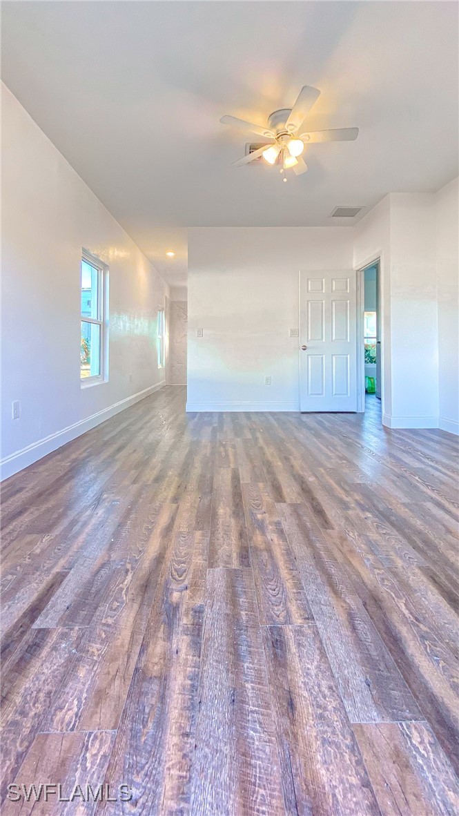 3 Bed SingleFamilyResidence for Sale in Cape Coral, photo 9