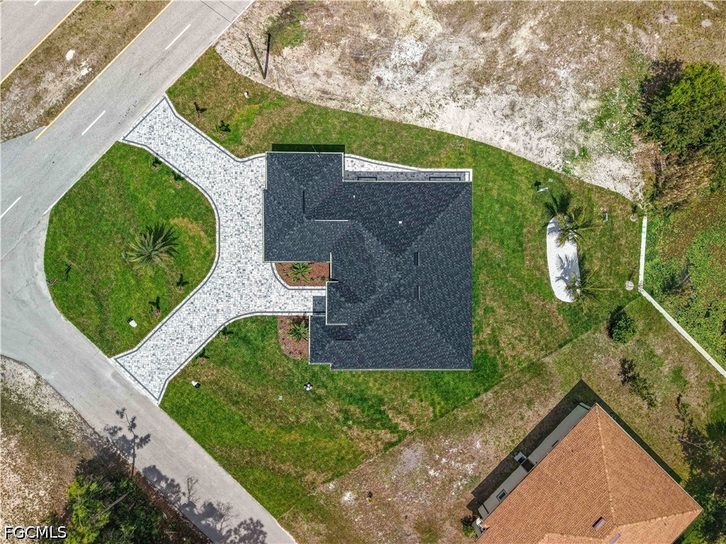 3 Bed Waterfront Home for Sale in Cape Coral, photo 9