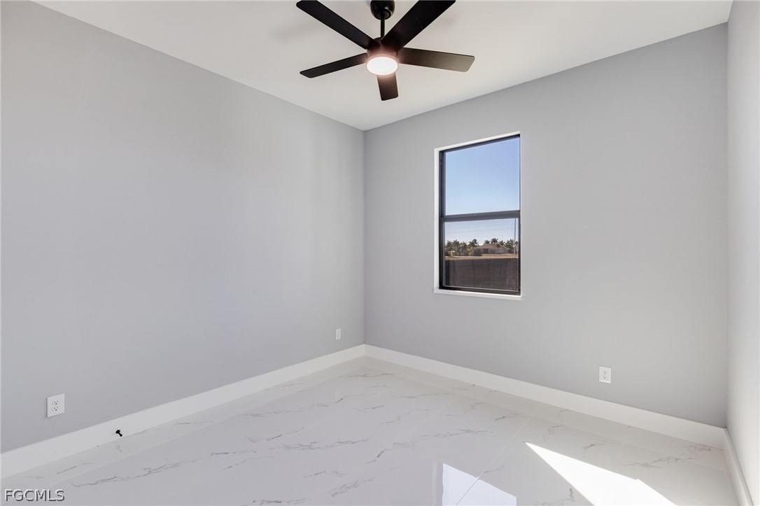 3 Bed Pool Home for Sale in Cape Coral, photo 9