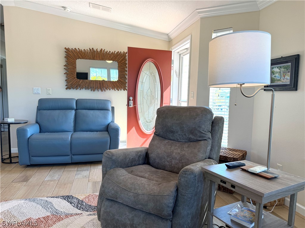 2 Bed ManufacturedHome for Sale in Estero, photo 9