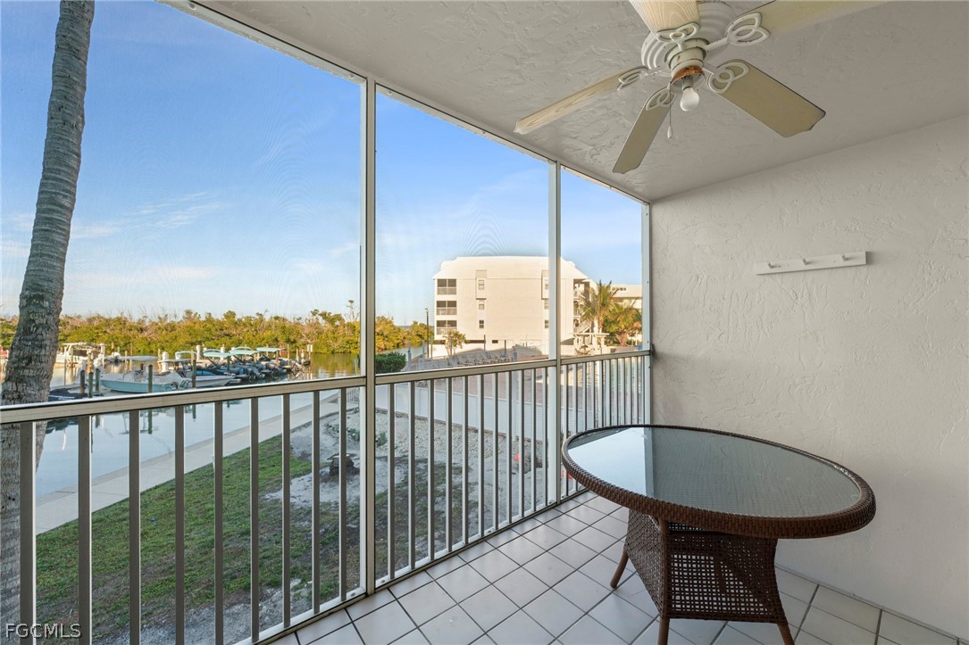 1 Bed Waterfront Home for Sale in Captiva, photo 9