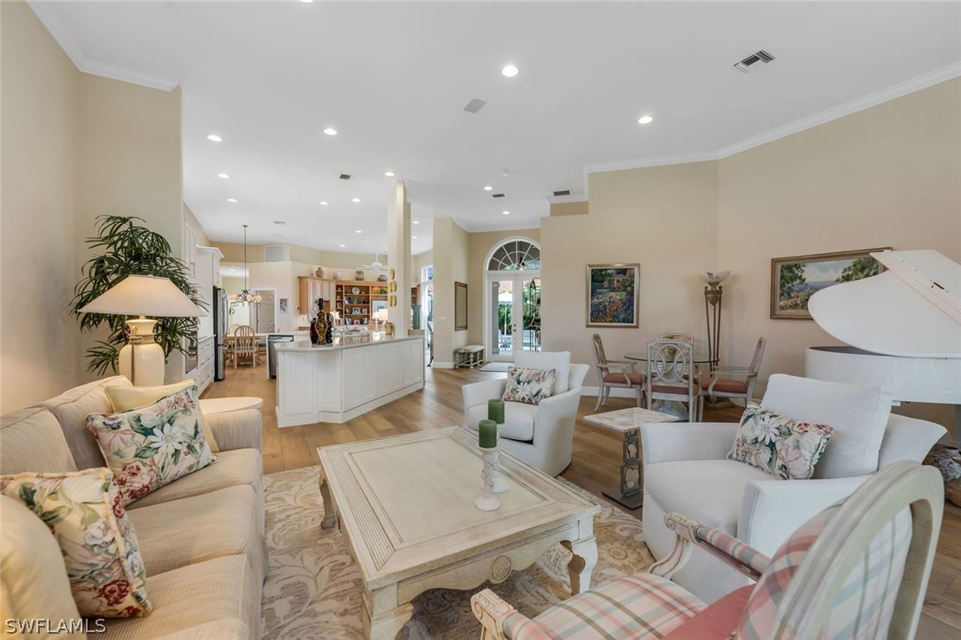 4 Bed Pool Home for Sale in Mira Lago, photo 9