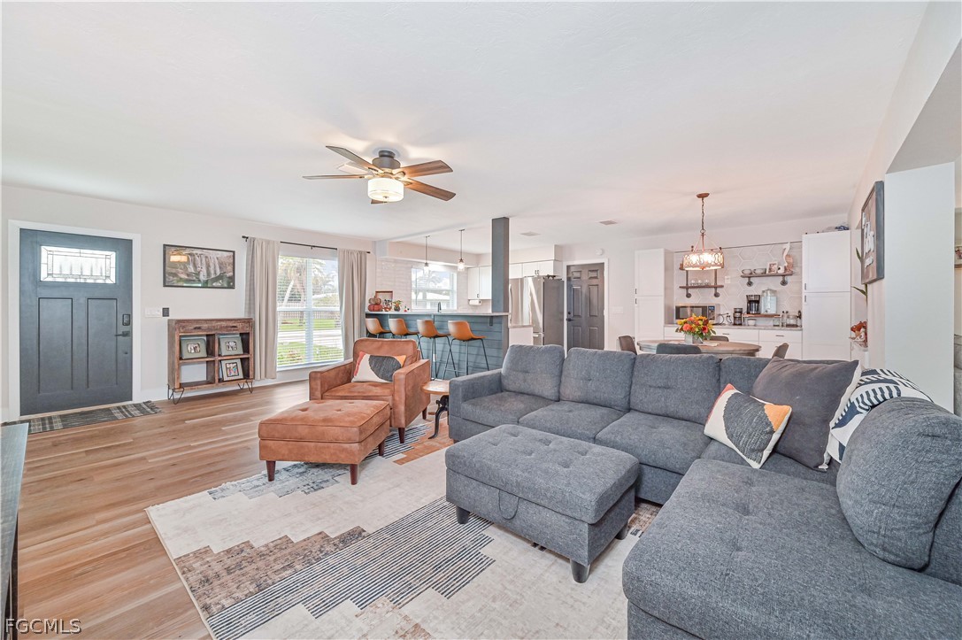 3 Bed Waterfront Home for Sale in Cape Coral, photo 9
