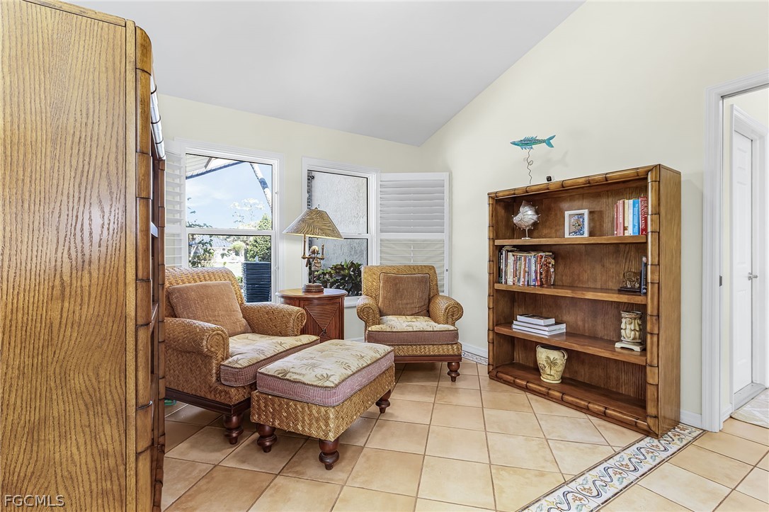 3 Bed Pool Home for Sale in Alden Pines, photo 9