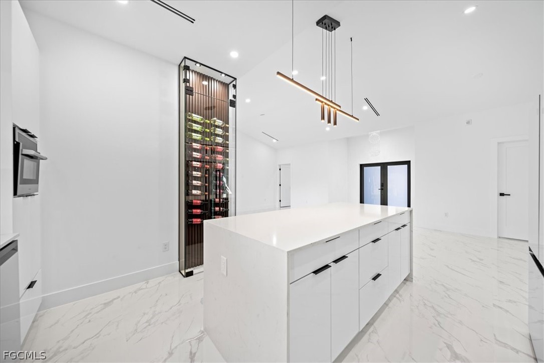 4 Bed SingleFamilyResidence for Sale in Lehigh Acres, photo 9