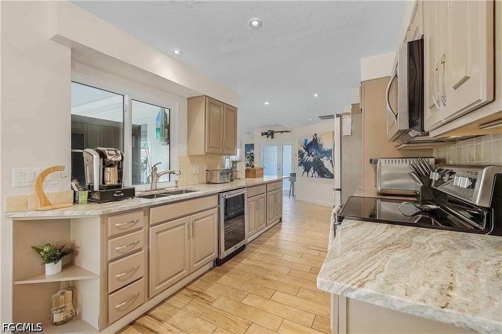 2 Bed Pool Home for Sale in Cape Coral, photo 9