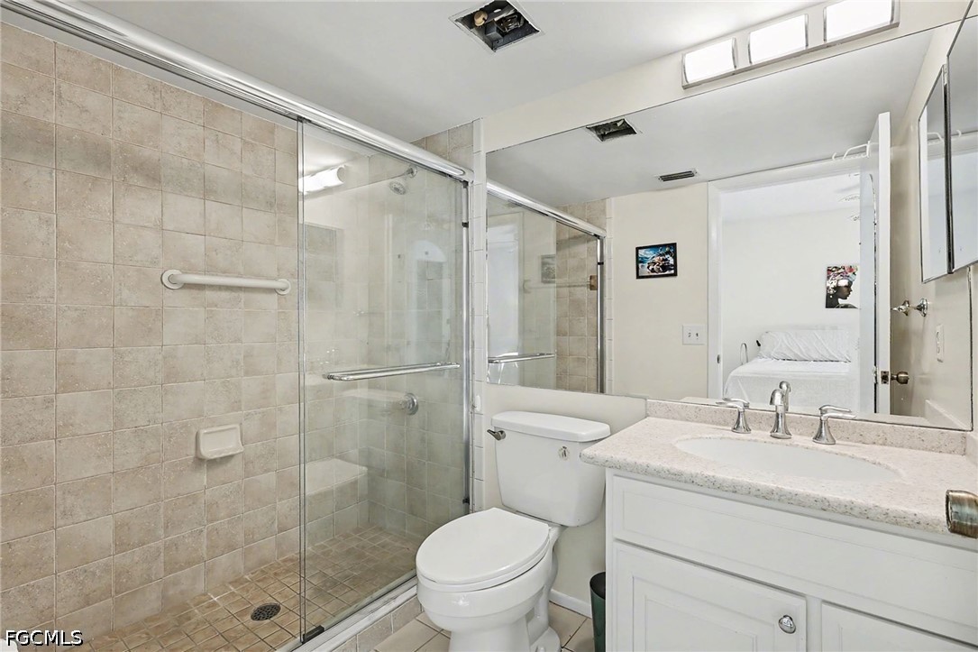2 Bed Pool Home for Sale in Fort Myers, photo 9