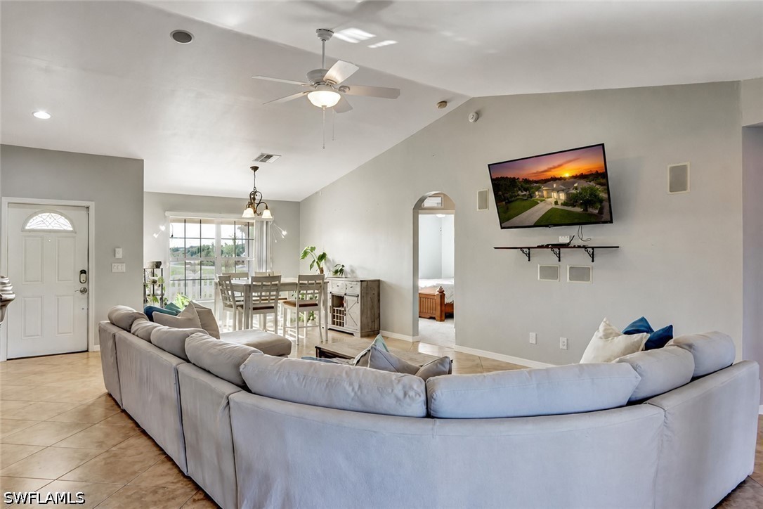 4 Bed SingleFamilyResidence for Sale in Southwood, photo 9