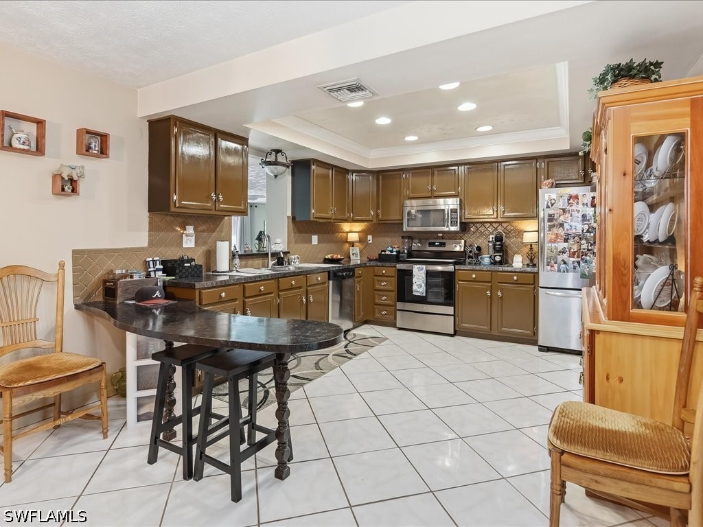 3 Bed Pool Home for Sale in Naples, photo 9