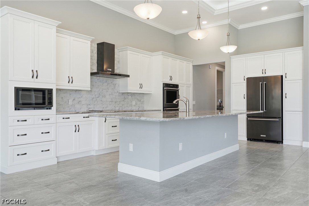 5 Bed Pool Home for Sale in Belle Meade, photo 9