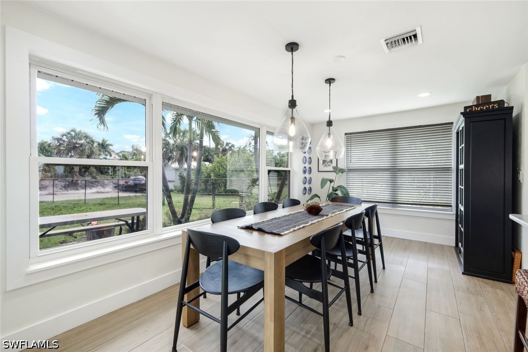2 Bed SingleFamilyResidence for Sale in Estero, photo 9
