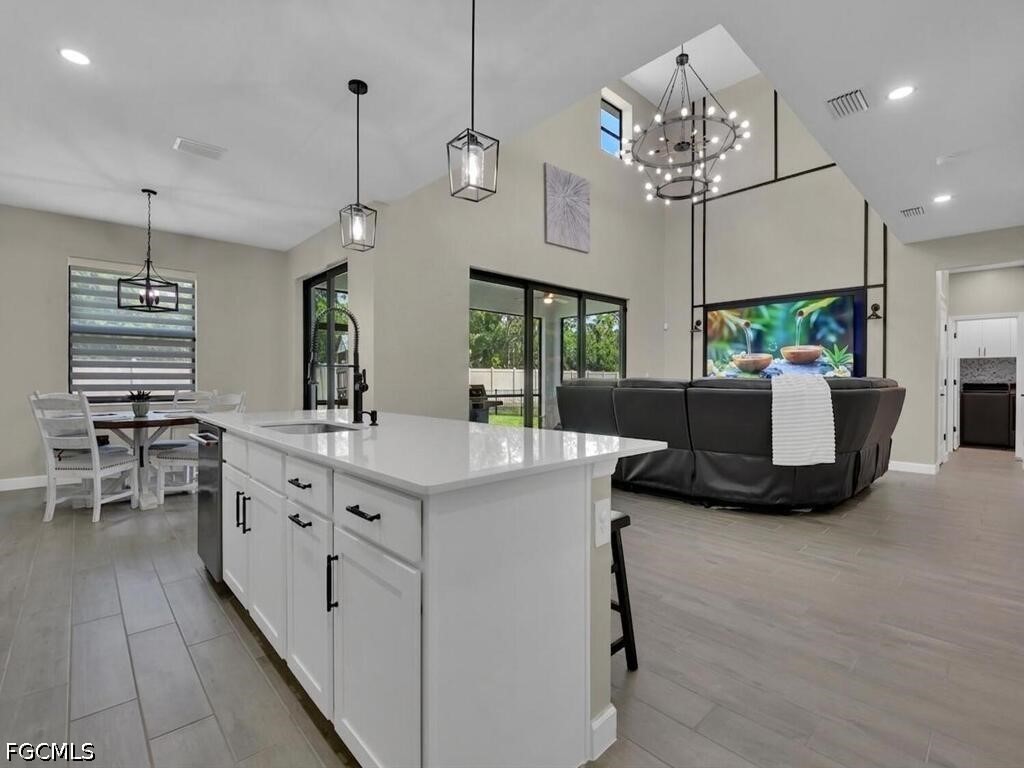 5 Bed SingleFamilyResidence for Sale in Timber Creek, photo 9