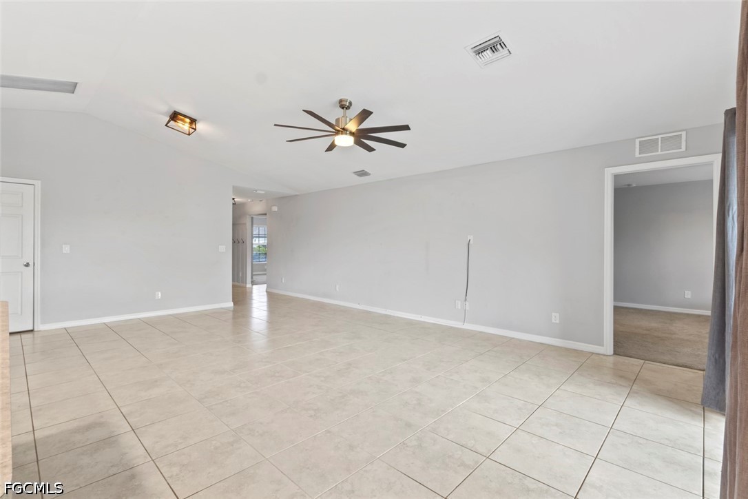 3 Bed SingleFamilyResidence for Sale in Cape Coral, photo 9