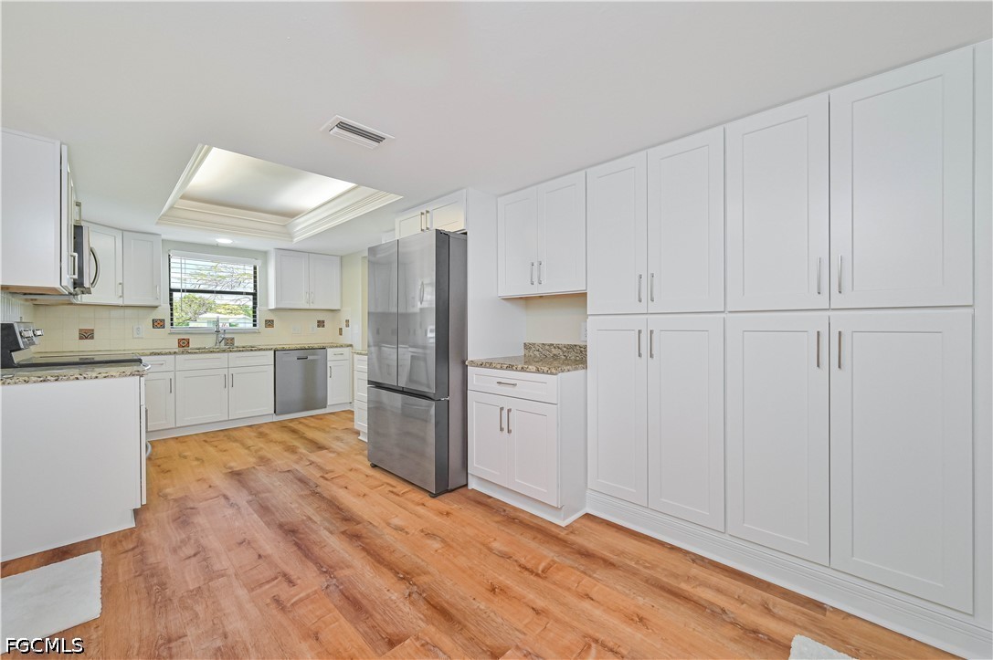 2 Bed Attached for Sale in Fort Myers, photo 9