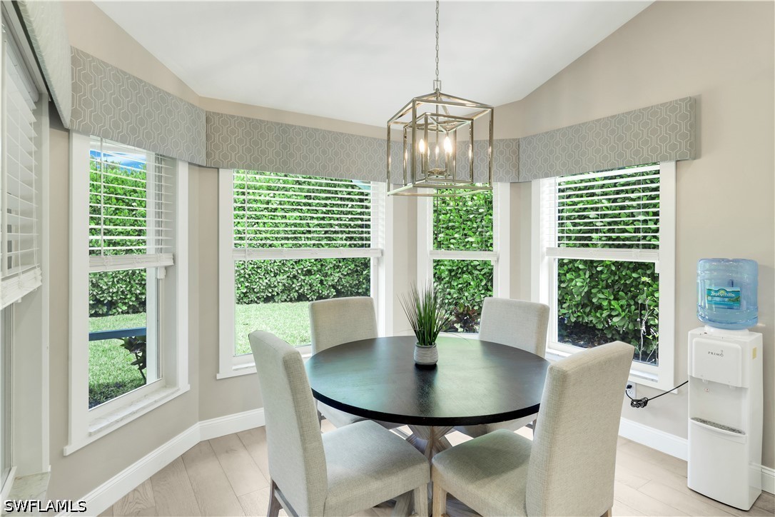 2 Bed SingleFamilyResidence for Sale in Naples, photo 9